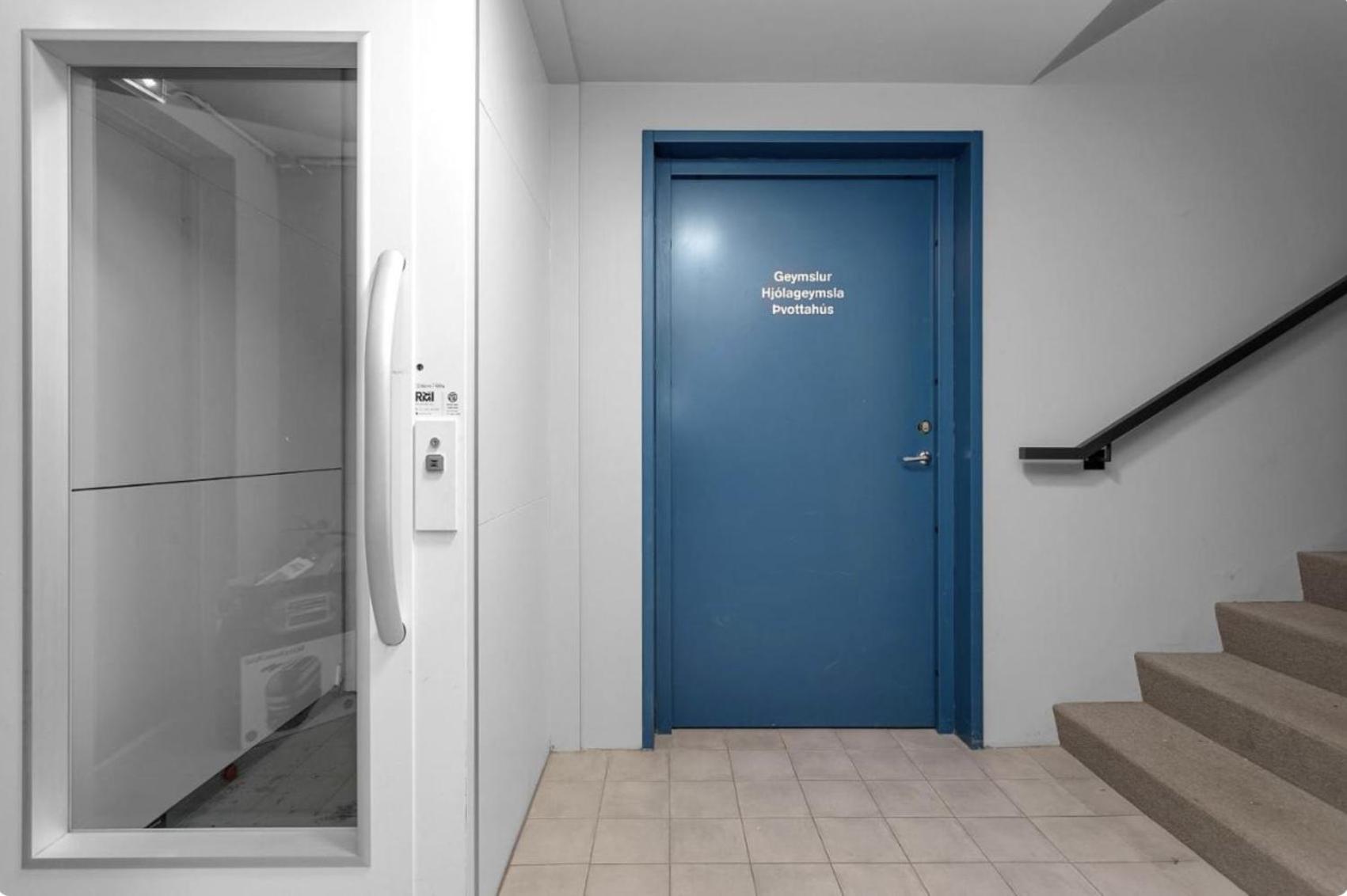 Cheerful Down Town Apartment Reykjavík Eksteriør billede